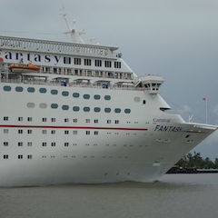 Круизный лайнер Carnival Fantasy
